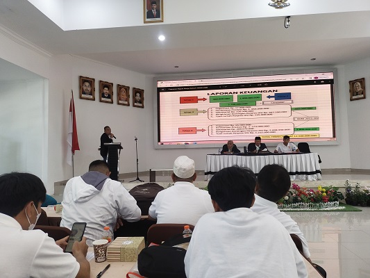 KONI Kabupaten Bandung Barat menggelar Rapat Kerja 2023 di Aula Balai Besar Penjamin Mutu Pendidikan, Sabtu (14/1/2023). (Foto: Heny/dara.co.id)
