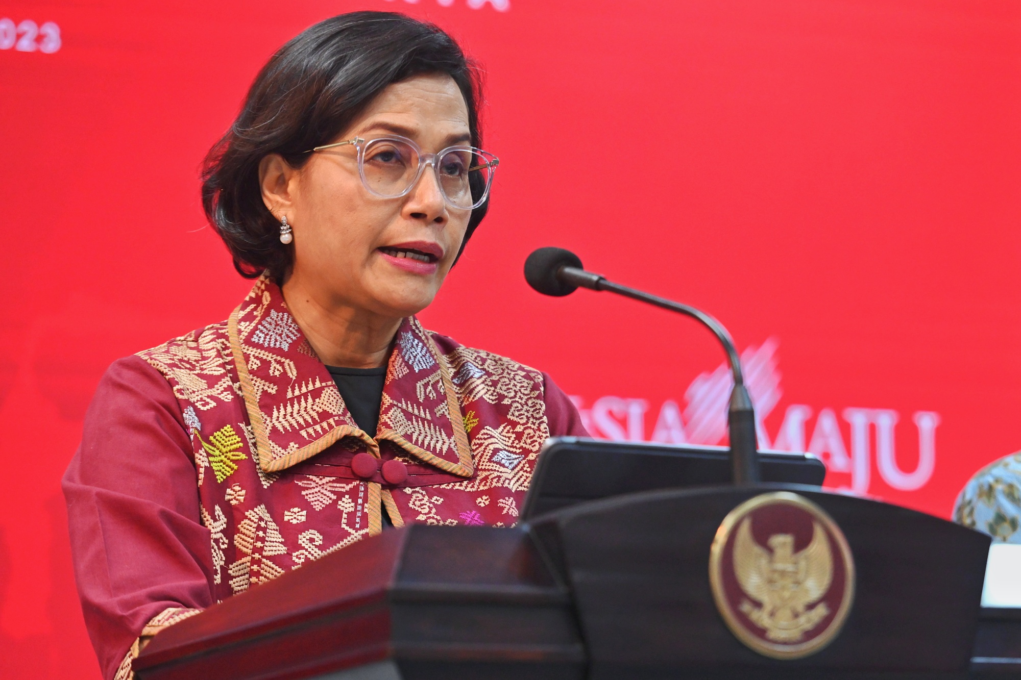 Menkeu Sri Mulyani memberikan keterangan pers, Senin (16/01/2023), di Kantor Presiden, Jakarta. (Foto: Humas Setkab/Rahmat)

