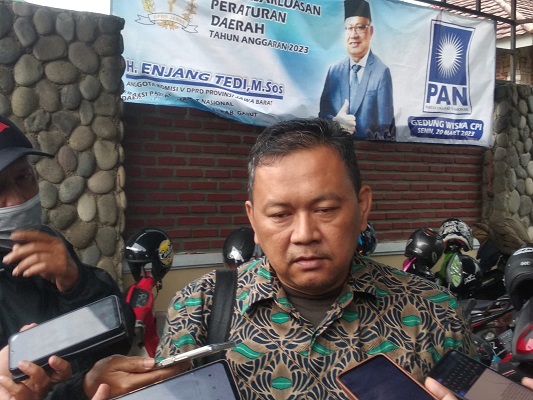 
Anggota Komisi V DPRD Jabar Fraksi PAN, Enjang Tedi.(Foto: andre/dara
