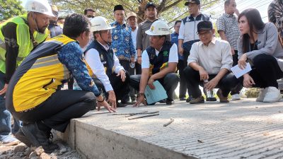 Bupati Cirebon Tinjau Perbaikan Jalan Tahap Satu