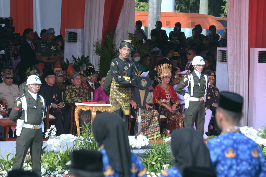 Presiden Jokowi memimpin upacara Peringatan Harlah Pancasila, yang digelar di Kawasan Monas, Jakarta, Kamis (01/06/2023). (Foto: Humas Setkab/Oji)
