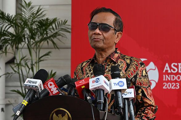 Menko Polhukam Mahfud MD memberikan keterangan pers, Selasa (18/07/2023), di Jakarta. (Foto: Humas Setkab/Dindha)

