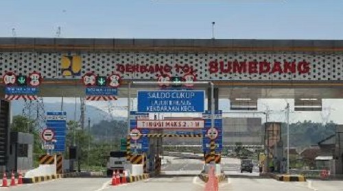 Presiden Joko Widodo (Jokowi) meresmikan pengoperasian Jalan Tol  Tol Cisundawu, Selasa (11/7/2023). (Foto: Ist)
