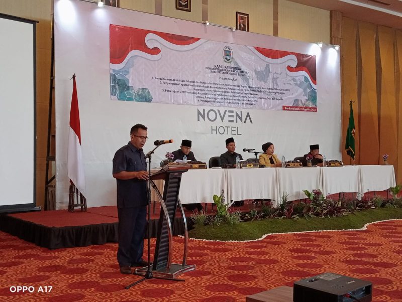 Sidang Paripurna DPRD KBB dengan 4 agenda penting (Foto: Ist)
