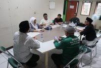  Ketua BAZNAS Kabupaten Bandung H. Yusuf Ali Tontowi menerima silaturahmi dari para pengurus baru Persatuan Wartawan Indonesia (PWI) Kabupaten Bandung Periode 2023-2026, Selasa (28/11/2023). (Foto: Humas PWI)