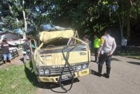 Truk pembawa rombongan penziarah terguling di jalan PLTA Saguling ,Leuwi Budah Saleos, Desa Saguling, Kecamatan Saguling, Kabupaten Bandung Barat, Jawa Barat Jumat (26/1/2024) sekitar pukul 00.30 WIB. (Foto: Ist)