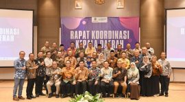 
Pj Gubernur Jawa Barat Bey Machmudin menghadiri Rapat Koordinasi Kepala Daerah Se-Jabar dengan tema 