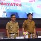 
Bupati Bandung Dadang Supriatna dan Kepala Bapenda Erwan Kusuma Hermawan
menghadiri Sosialisasi SPPT PBB P2 di Grand Sunshine Soreang, Senin (4/3/2024). (Foto: diskominfo)

r