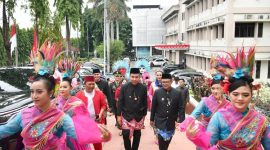 Penjabat Gubernur Jawa Barat Bey Machmudin menghadiri peringatan  HUT Kota Bekasi ke-27, Minggu (10/3/2024).(Foto: admin pemprovjabar)

