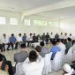 
Penjabat Gubernur Jawa Barat Bey Machmudin bersilahturahmi dengan Majelis Ulama Indonesia dan tokoh agama Kabupaten Karawang di Kantor MUI Kabupaten Karawang, Senin (18/3/2024).(Foto: Biro Adpim Jabar)