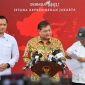 Menko Perekonomian Airlangga Hartarto, Menteri ATR/Kepala BPN Agus Harimurti Yudhoyono, dan Menteri PUPR Basuki Hadimuljono memberikan keterangan pers, Senin (18/03/2024), di Jakarta. (Foto: Humas Setkab/Jay)
