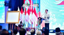 Presiden Jokowi membuka Kongres XXIII PGRI, di Hotel Grand Sahid Jaya, Jakarta, Sabtu (02/03/2024). (Foto: BPMI Setpres)
