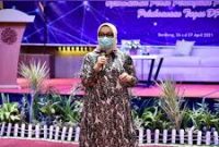
Kepala Dinas P3AKB Jabar, dr. Siska Gerfianti (Foto: IG)
