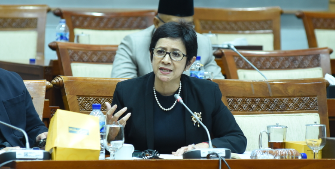 Anggota Komisi I DPR RI Nurul Arifin saat mengikuti Rapat Kerja Komisi I dengan Kemenkominfo dan BSSN, di Ruang Rapat Kerja Komisi I, DPR RI, Senayan, Jakarta, Kamis (27/6/2024). (Foto: Jaka/vel)