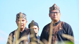 
Penjabat Gubernur Jawa Barat Bey Machmudin menghadiri Gebyar Perbenihan Tanaman Pangan ke - IX, di Gedung Budaya Sabilulungan, Kabupaten Bandung, Sabtu (27/7/2024). Acara dibuka Wakil Menteri Pertanian RI Sudaryono. (Foto: Dokpim Jabar)
