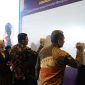 
Plt Asisten Administrasi Umum Setda Provinsi Jabar Hening Widyatmoko dan Kepala Diskominfo Jabar Ika Mardiah saat membuka IKP Fest 2024 di Kabupaten Karawang, Kamis (18/7/2024).(Foto: biro adpim)
