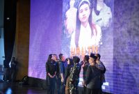
Penjabat Gubernur Jawa Barat Bey Machmudin menghadiri launching film pendek Saber Pungli berjuuld Hantu di Sekolah, di Gedong Budaya Sabilulungan Kabupaten Bandung, Sabtu (6/7/2024). (Foto: adpim jabar) 
