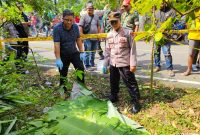 Satreskrim Polres Garut dan Polsek Cibalong melakukan olah TKP penemuan mayat laki-laki di Cibalong yang diduga merupakan korban mutilasi, Minggu (30/6/2024)(Foto: Istimewa)
