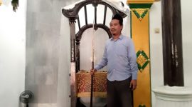 
Tajug Agung Pangeran Kejaksan, Kota Cirebon, Jawa Barat yang didirikan Syekh Syarif Abdurrahim pada 1480, kini resmi diakui sebagai cagar budaya.(Foto: Bambang/dara)
