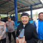 
Pj. Bupati Garut, Barnas Adjidin, didampingi Kapolres Garut, AKBP Mochamad Fajar GEmilang,  melakukan Pengecekan SPBU di salah satu SPBU di Kecamatan Cikajang, dan SPBE di Kecamatan Cisurupan, Kabupaten Garut, Kamis (18/7/2024). (Foto: andre/dara)

