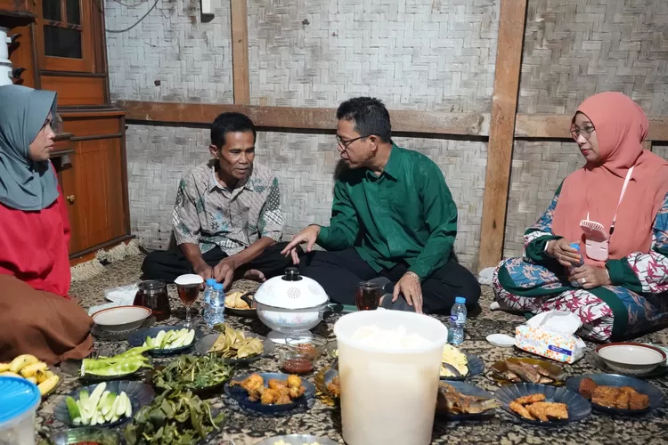 
Breakingnews,Headline,Survei Indikator, Kepuasan Kinerja Bupati Bandung, Bandung Bedas

