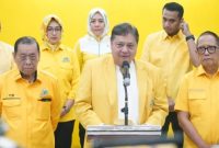 
Ketua Umum DPP Partai Golkar Airlangga Hartarto dikabarkan mengundurkan diri dari jabatannya sebagai ketua umum DPP Golkar. (Foto: Istimewa)
