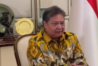 
Airlangga Hartarto resmi menyatakan mundur dari jabatannya sebagai Ketua Umum DPP Partai Golkar, Minggu (11/8/2024).(Foto:tangkapan layer video) 
