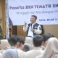 
Sekretaris Daerah Provinsi Jawa Barat Herman Suryatman melepas peserta Kuliah Kerja Nyata (KKN) Tematik Universitas Garut (UNIGA) di halaman depan kantor Rektorat UNIGA, Kabupaten Garut, Selasa (30/07/2024).(Foto: Biro Adpim Jabar)
