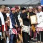 
Upacara Hari Jadi Ke-79 Provinsi Jawa Barat Tahun 2024 di Lapangan Gasibu, Kota Bandung, Senin (19/8/2024).(Foto: Biro Adpim Jabar)

