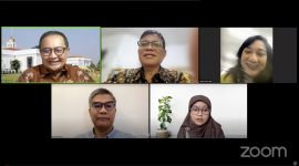 
Diskusi publik dengan tema “Kemerdekaan dan Moral Politik Pemimpin Bangsa” yang diadakan  INDEF bekerjasama dengan Universitas Paramadina secara daring melalui zoom, Senin (19/8/2024). (Foto: Ist)
