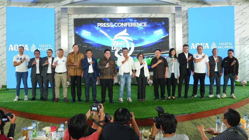 
Ketua Umum PSSI Erick Thohir luncurkan BRI Liga 1 2024/2025 di Jakarta,Selasa (6/8/2024).(Foto: PSSI)

