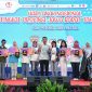 
Pj Gubernur Jabar Bey Machmudin bersama Bunda Forum Anak Daerah (FAD) Jabar Amanda Soemedi menghadiri Puncak Peringatan Hari Anak Nasional Tingkat Provinsi Jawa Barat Tahun 2024 di Gedung Sate, Jum'at (2/8/2024).(Foto: biro adpim jabar)
