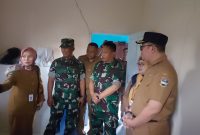 Pj Bupati Bandung Barat, Ade Zakir saat meninjau pelayanan KB pada acara BSMSS (Foto: Istimewa)