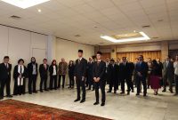 Upacara pengambilan sumpah dan janji setia dua atlet sepak bola anturalisasi Mees Victor Joseph Hilgers dan Eliano Johannes Reijndersdi di Kedutaan Besar RI di Belgia, Senin (30/9/2024)(Foto: Istimewa)