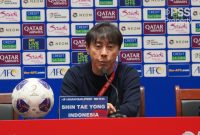 Pelatih Timnas Indonesia, Shin Tae-yong memberikan keterangan pers seusai pertandingan di Stadion Qingdao Youth Football, Selasa (15/10/2014).(Foto: PSSI)

