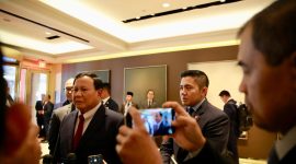 Presiden Prabowo Subianto dalam keterangannya kepada awak media usai pertemuan dengan Menteri Pertahanan Amerika Serikat, Lloyd Austin, Rabu (13/11/2024). (Foto: BPMI Setpres/Aldoni)