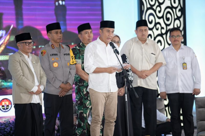 Penjabat Gubernur Jawa Barat Bey Machmudin menggelar doa bersama Pilkada Jabar Damai 2024, di Gedung Satlantas Polda Jabar.(Foto: biro adpim)
