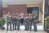 Polsek Karangpawitan, Polres Garut, Terima Kunjungan Secapa TNI AD di Mapolsek Karangpawitan, Jalan Raya Karangpawitan, Kecamatan Karangpawitan, Kabupaten Garut, Selasa (10/12/2024)(Foto: Istimewa)