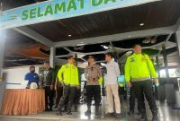 Wakapolres Garut, Kompol Dhomi Erwanto, bersama sejumlah PJU Polres Garut melakukan pengecekan terhadap sejumlah tempat wisata dan jalur lalu lintas di wilayah Garut, Senin (27/1/2025)(Foto: Istimewa)
