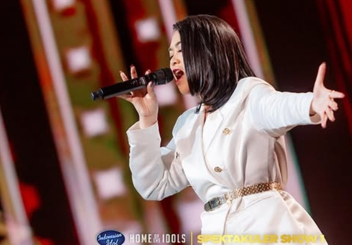 
Manisa Llona tereliminasi di babak Spektakuler Show 2 Indonesia Idol XIII/2025, Senin (27/1/2025).(Foto: IGIndonesiaidol)
