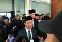 
Bupati Bandung terpilih Dadang Supriatna bersama Ali Syakieb memberikan keterangan pers usai Rapat Paripurna DPRD, Rabu (5/2/2025).(Foto: maji/dara) 
