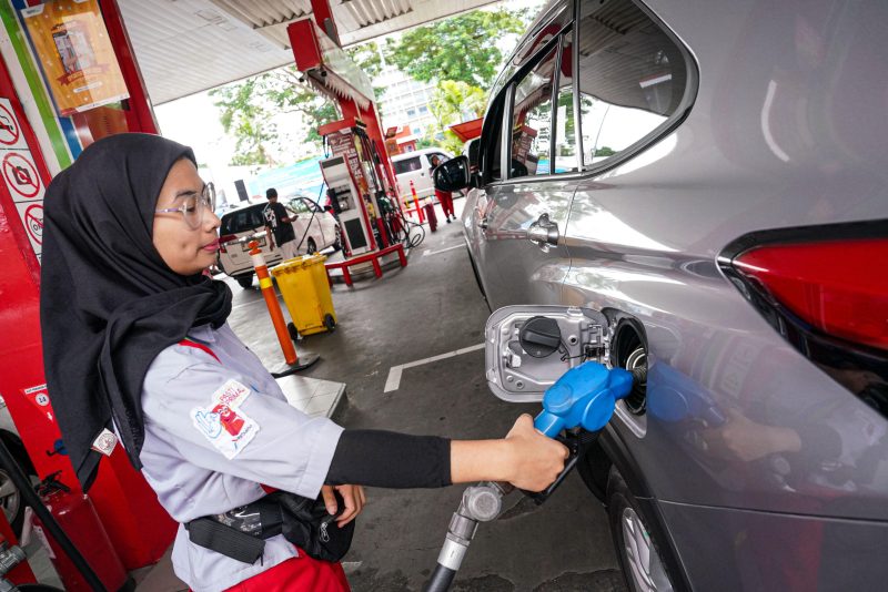 
 Menyambut Hari Raya Idulfitri PT Pertamina Patra Niaga, Subholding Commercial & Trading PT Pertamina (Persero), menurunkan harga Bahan Bakar Minyak (BBM) Non-Subsidi Pertamax Series dan Dex Series. (Foto: pertamina)

