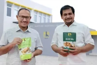 Kedua pemilik sekaligus pimpinan PT Kaffah Sentral Indonesia, Direktur Utama Ali (kiri) dan Direktur Pemasaran Taufik Mokhtar (kanan). (Dok. Istimewa)