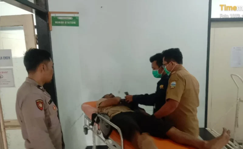 Pengemudi sepeda motor korban laka lantas di Jalan Raya Cipelah, Kecamatan Cisurupan, Garut, mendapatkan penanganan medis di fasilitas kesehatan terdekat, Selasa (17/6/2025)(Foto: Istimewa)