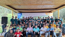 PNM Cabang Garut menggelar aksi penanaman 500 pohon bertajuk “PNM Hijaukan Indonesia” melalui Program TJSL di kawasan Taman Wisata Alam (TWA) Gunung Papandayan, Kecamatan Cisurupan, Kabupaten Garut pada Sabtu (21/6/2025)(Foto: Istimewa)