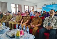Jeje Ritchie Ismail didampingi para Kepala Perangkat Daerah meluncurkan program Musdarling di Desa Sirnajaya, Kecamatan Gununghalu (Foto: Istimewa)