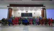 Sebanyak 54 peserta dari 27 kabupaten/kota siap bersaing di pemilihan Mojang Jajaka Jawa Barat 2025, di Trans Convention Centre, Kota Bandung, Minggu (20/7/2025).(Foto:deram/dara)
