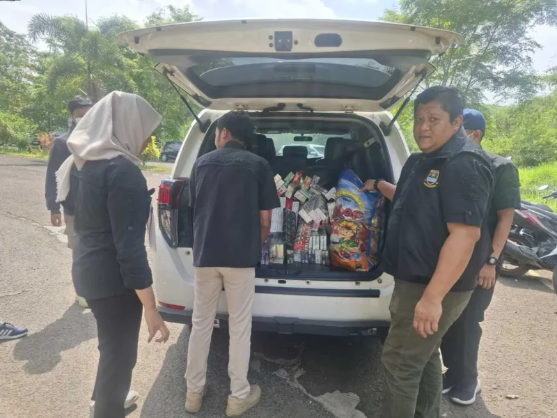 Rokok ilegal hasil sitaan Bea Cukai dari wilayah Ngamprah (Foto: Istimewa)