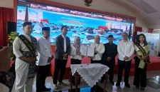 Bupati Bandung Barat Jeje Ritchie Ismail, Wakil Bupati Bandung Barat Asep Ismail bersama yang lainnya
(Foto: Istimewa)
