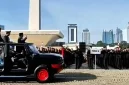 
Presiden Republik Indonesia, Jenderal TNI (Purn) Prabowo Subianto bersama Kapolri Jenderal Polisi Listyo Sigit Prabowo melakukan pengecekan pasukan saat Upacara Hari Ulang Tahun (HUT) Bhayangkara ke-79 pada Selasa (1/7/2025) yang berlangsung di kawasan Monumen Nasional (Monas), Jakarta Pusat.(Foto: Ist)
